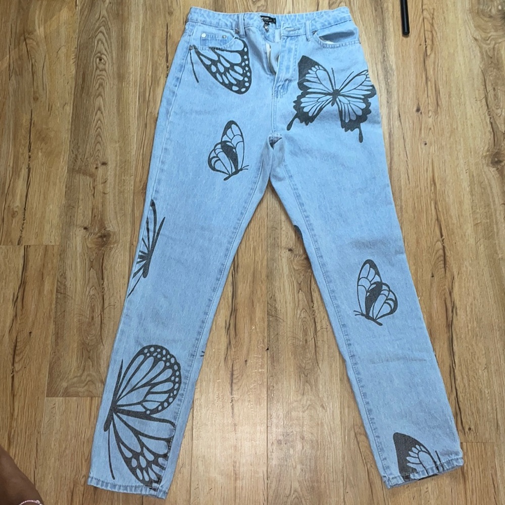 Full Outfit - Picture 4 of 8